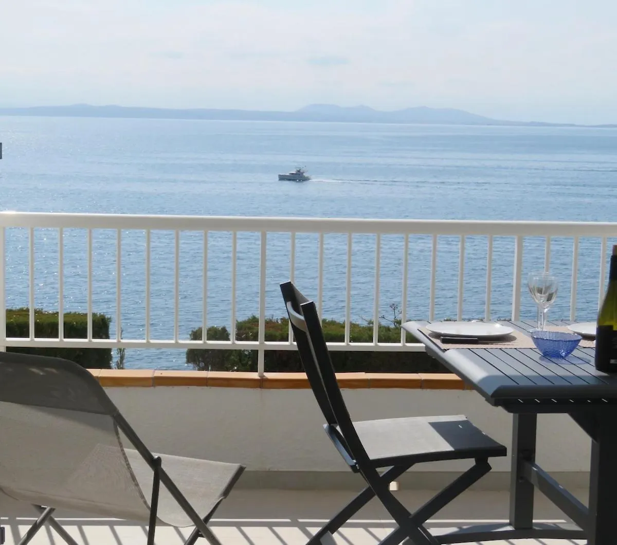 Superbe appartement première ligne avec piscine 罗萨斯